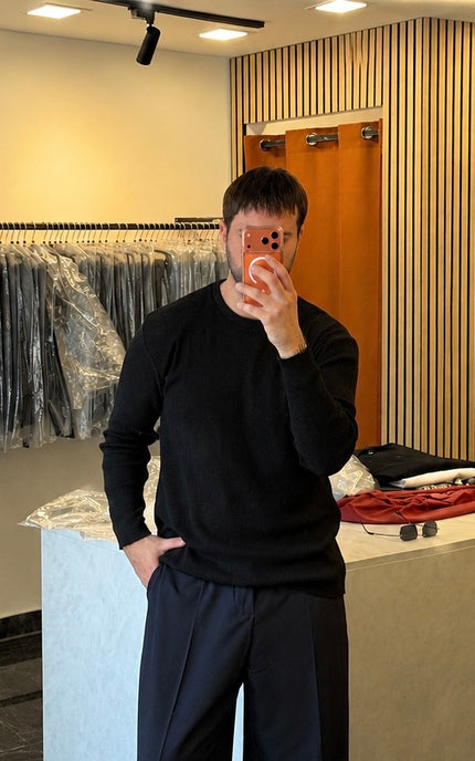 T-shirt in maglia a maniche lunghe -Nera