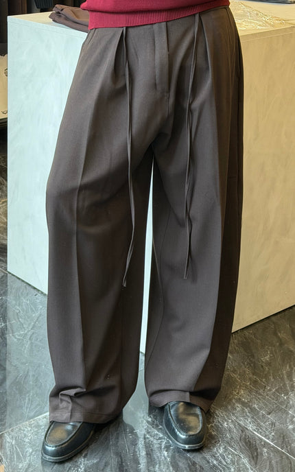 Pantalone con coulisse molto ampio -Moro