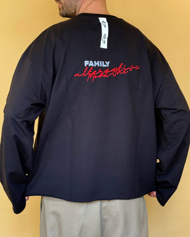 LONGSLEEVE RICAMO RETRO NERA
