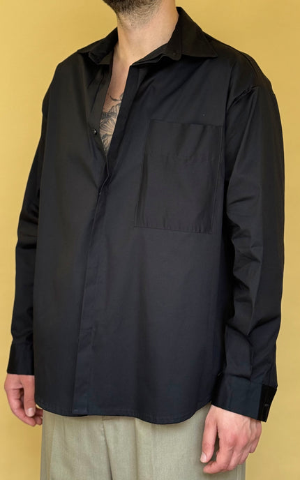 CAMICIA STONDATA OVERSIZE A TINTA UNITA