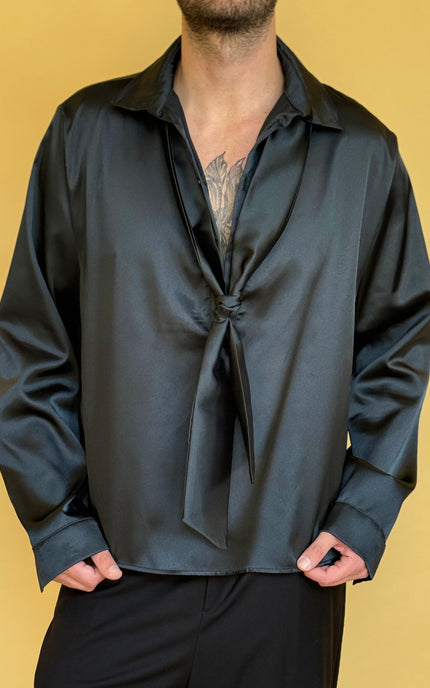 CASACCA EFFETTO RASO CON FOULARD NERA